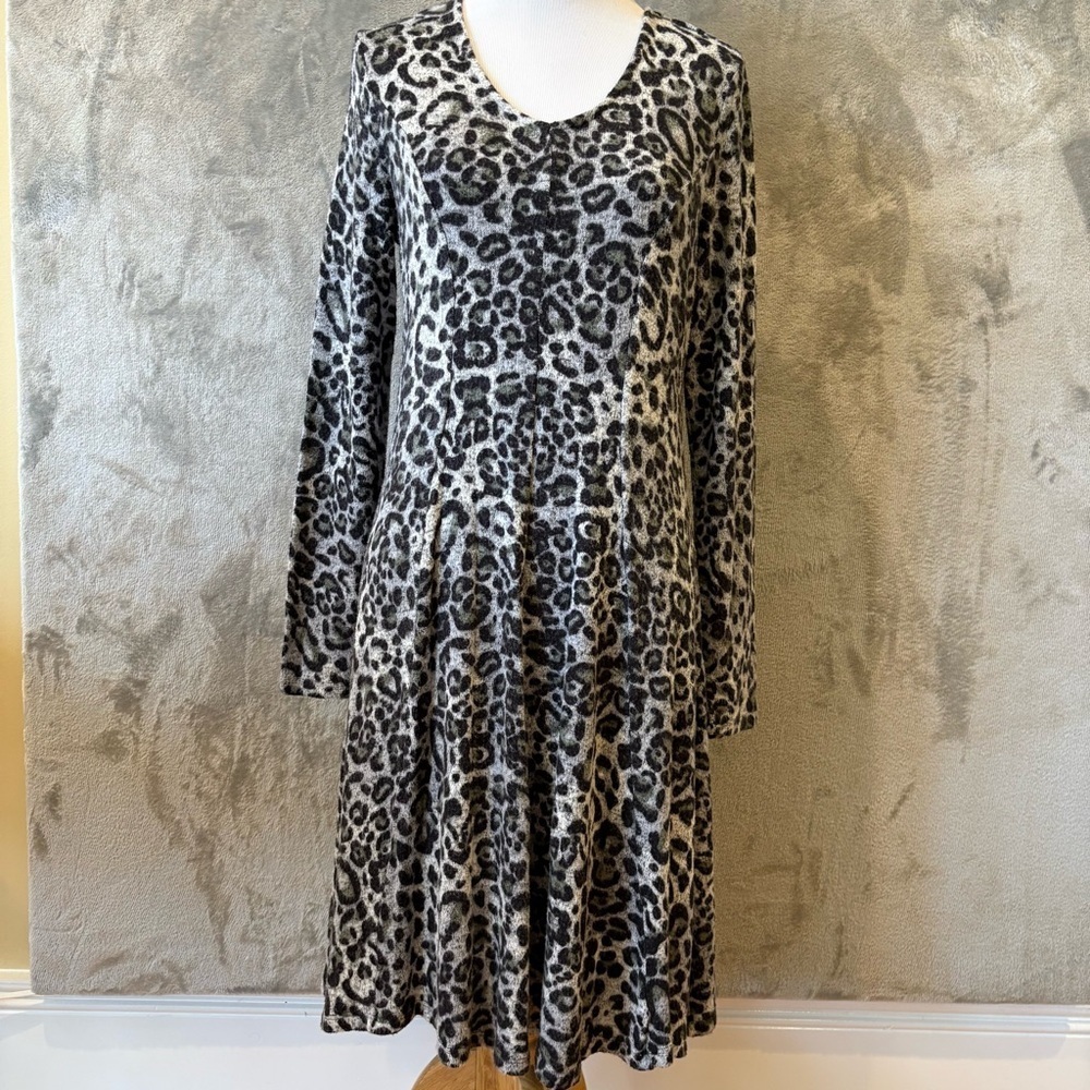 Leopard Animal Print Sweater Stretch Mobwife Long Sleeve Dress Sz 6